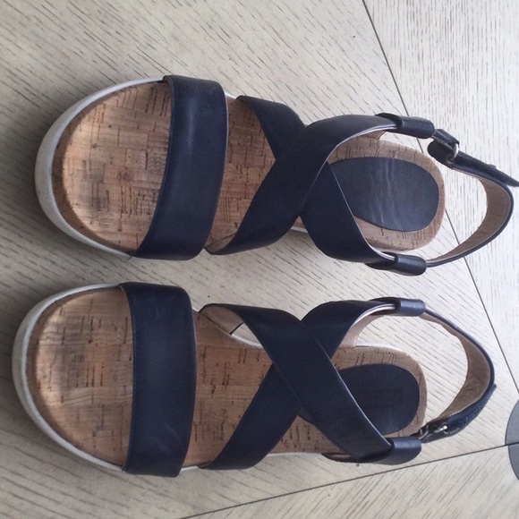 PIKOLINOS Navy Sandals Like new. - Picture 1 of 7